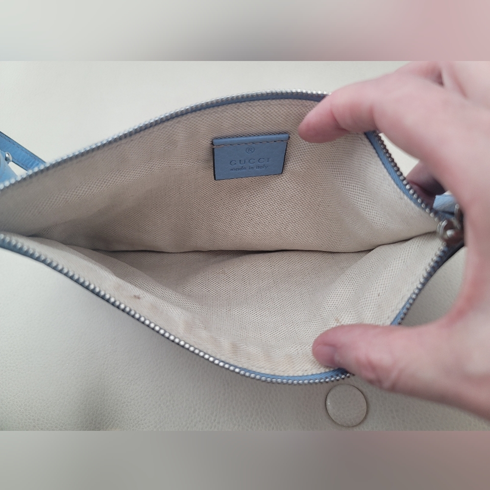 Authentic Gucci powder blue wristlet - Picture 5 of 8